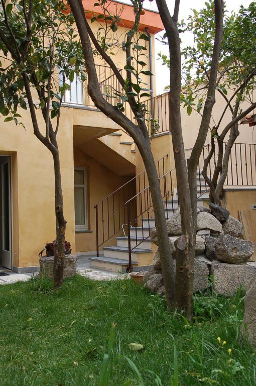 La Corte Di Lucina Terralba Bagian luar foto