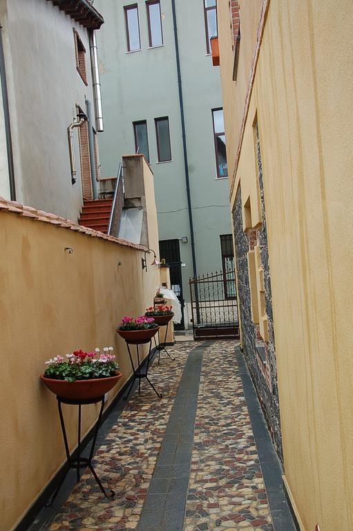 La Corte Di Lucina Terralba Bagian luar foto