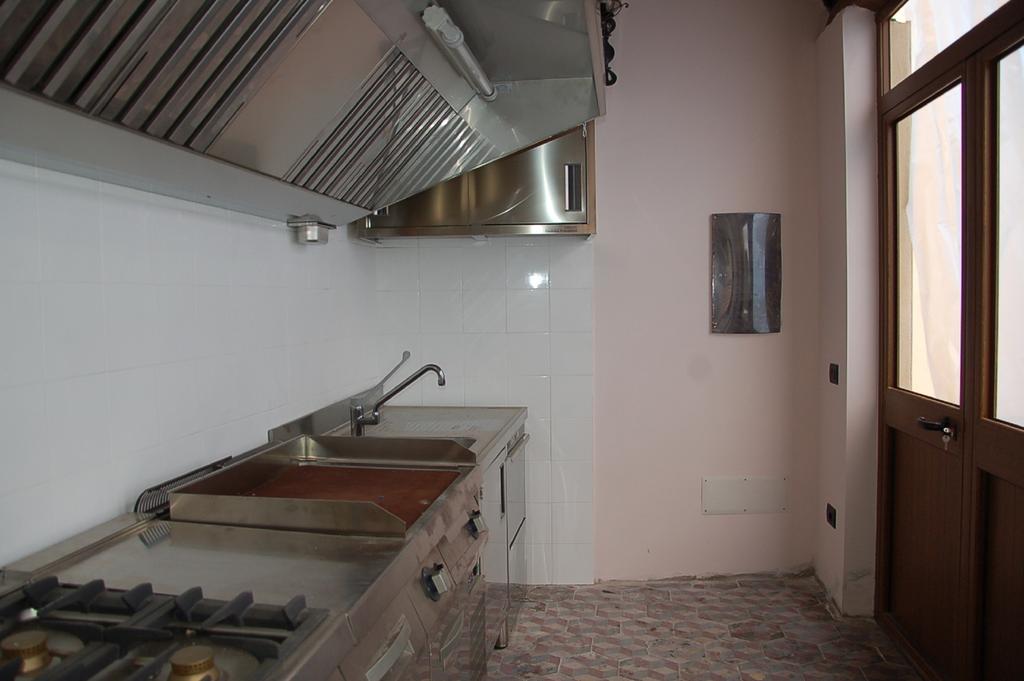 La Corte Di Lucina Terralba Bagian luar foto