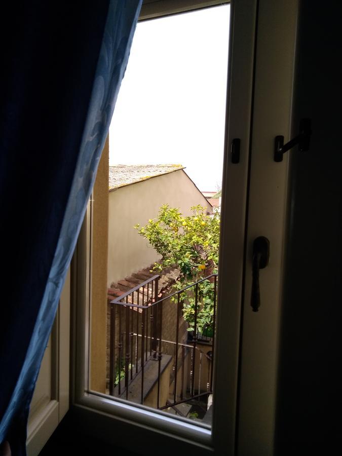 La Corte Di Lucina Terralba Bagian luar foto