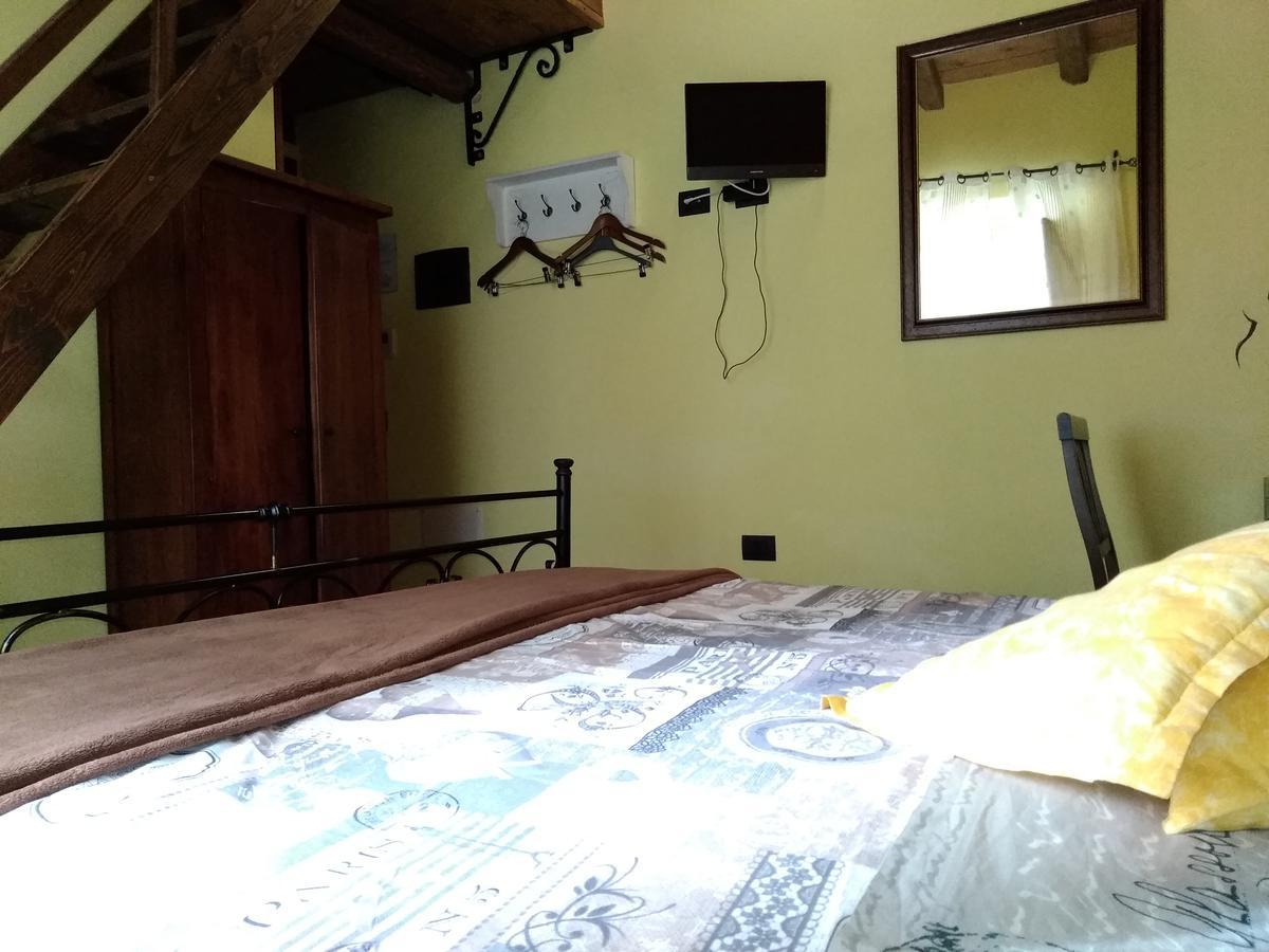 La Corte Di Lucina Terralba Bagian luar foto
